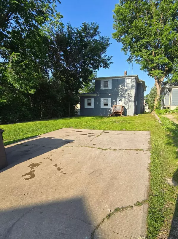 Minneapolis, MN 55411,1429 Logan AVE N
