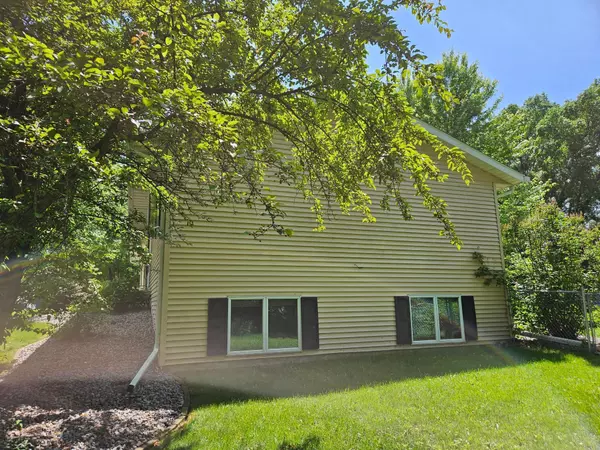 Spring Valley, MN 55975,510 Parsons AVE S