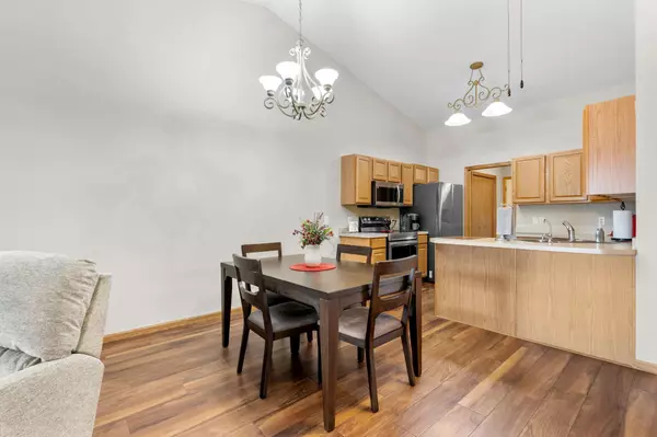 Buffalo, MN 55313,1409 Roberts RD