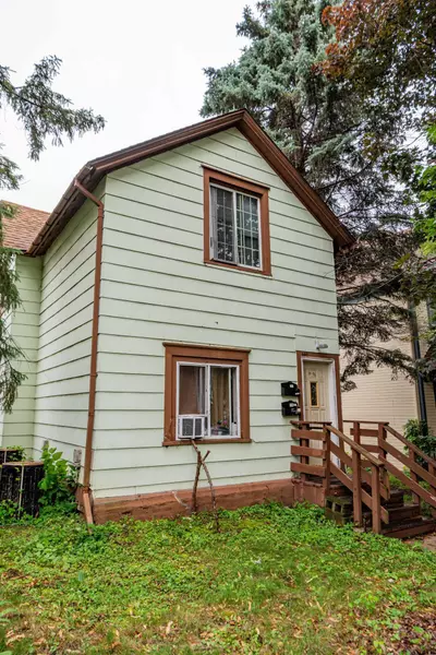 668 York AVE, Saint Paul, MN 55106