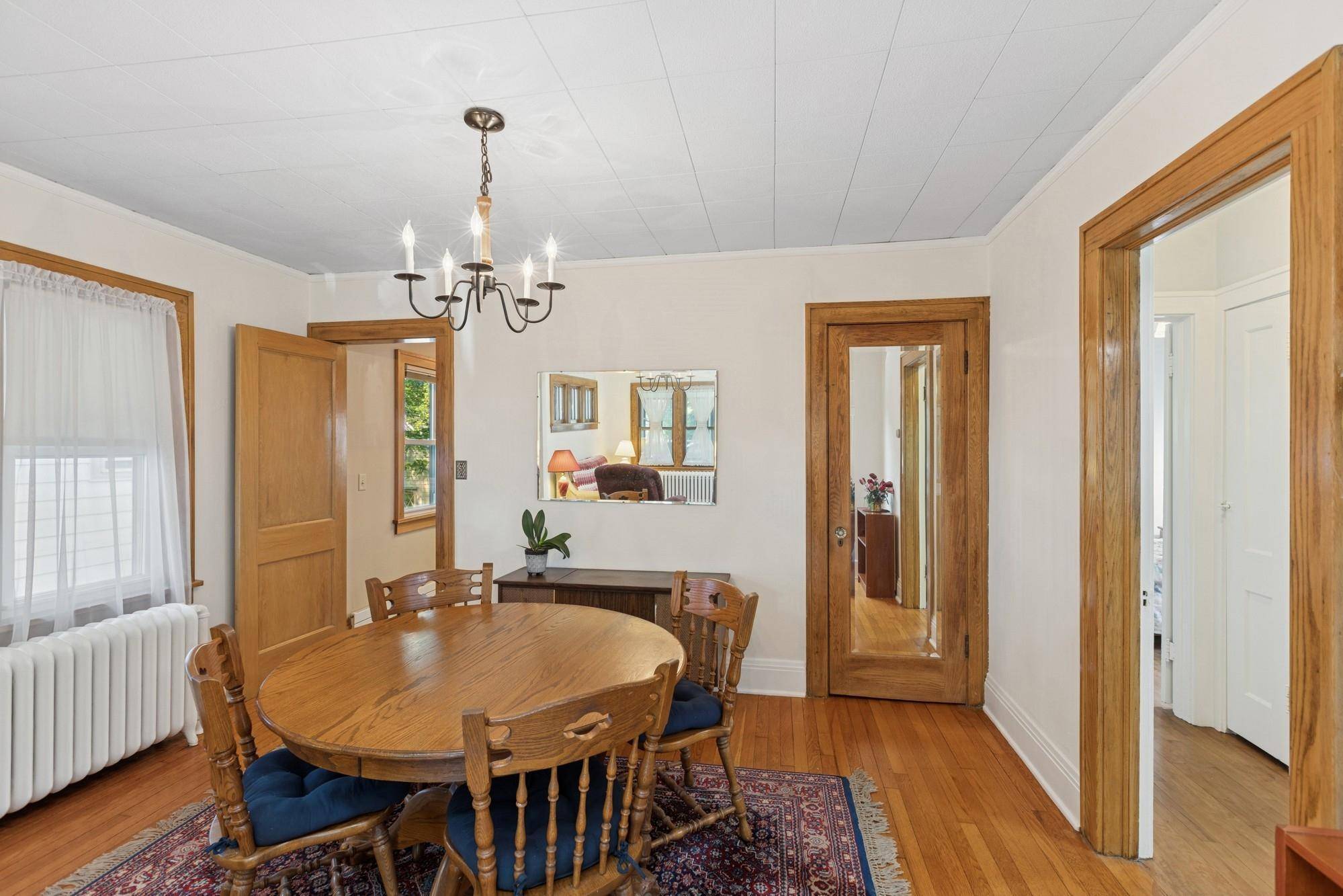Saint Paul, MN 55105,275 Pascal ST S