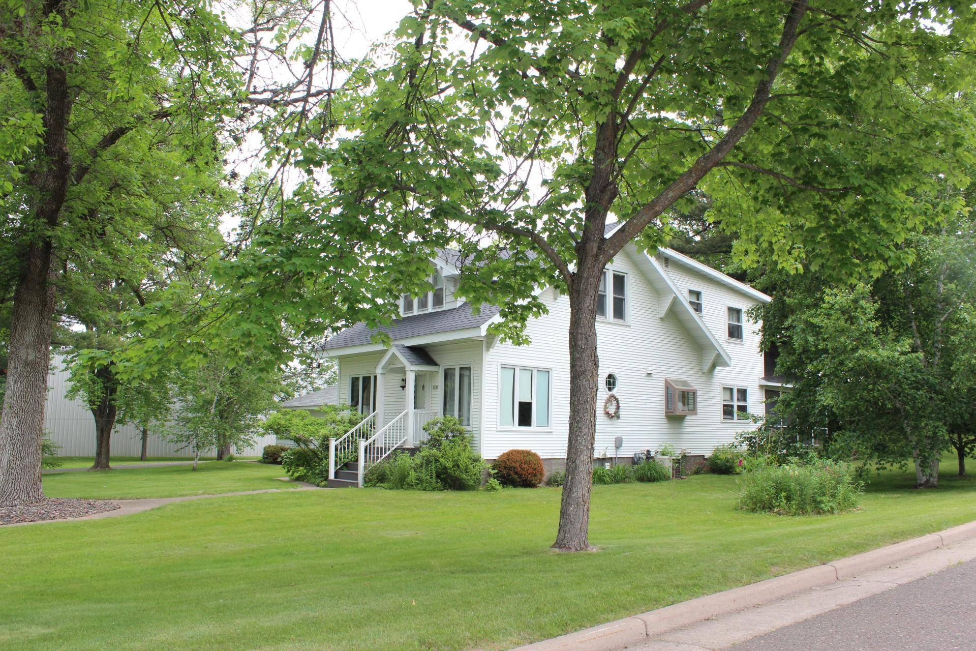 514 S Robert ST, Grantsburg, WI 54840