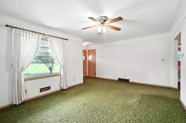 Waconia, MN 55387,8775 County Road 10 E