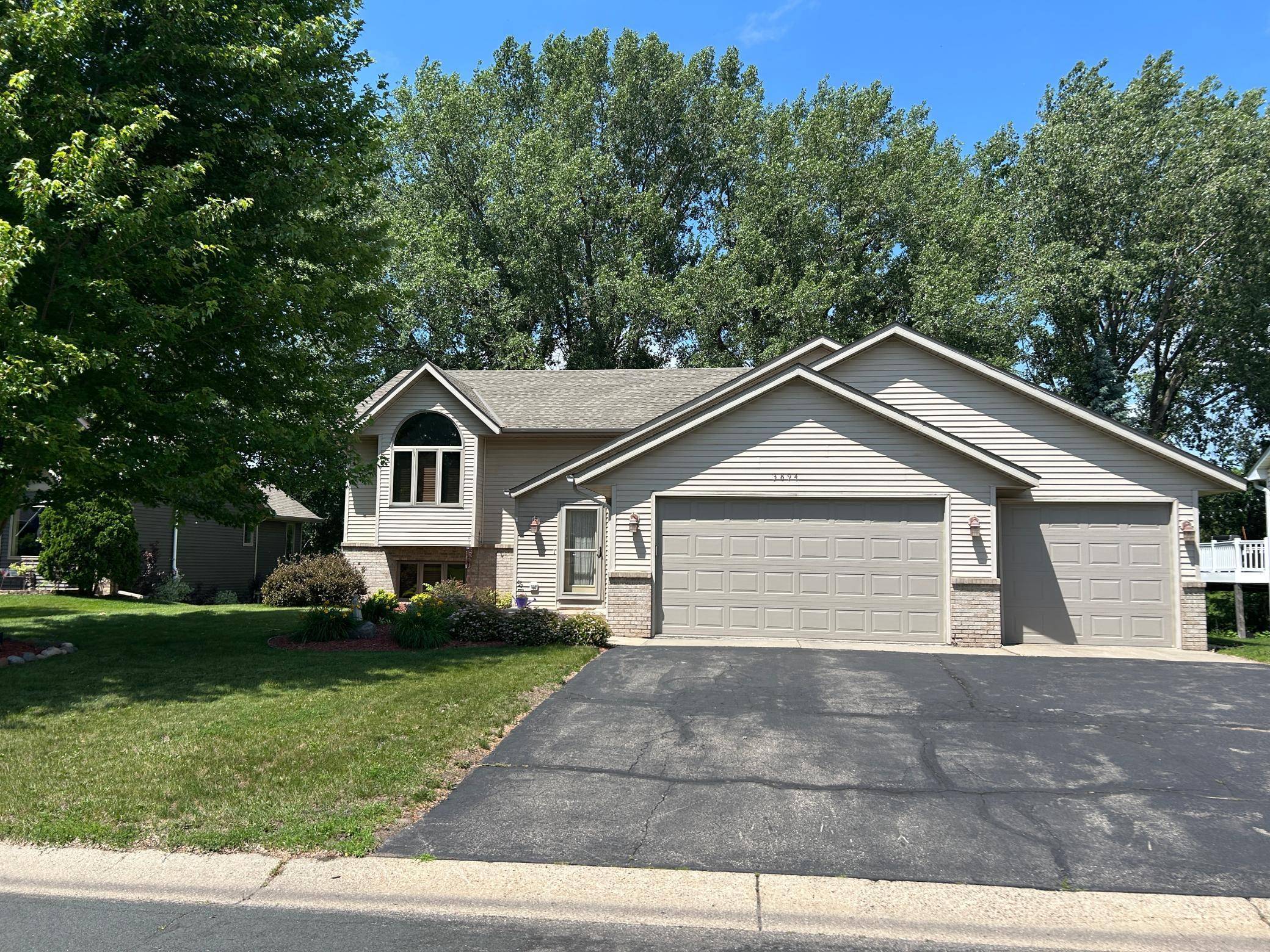 3894 Kestrel ST SW, Prior Lake, MN 55372