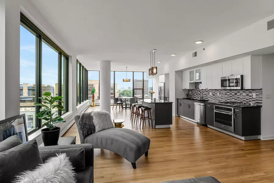 740 Portland AVE #801, Minneapolis, MN 55415