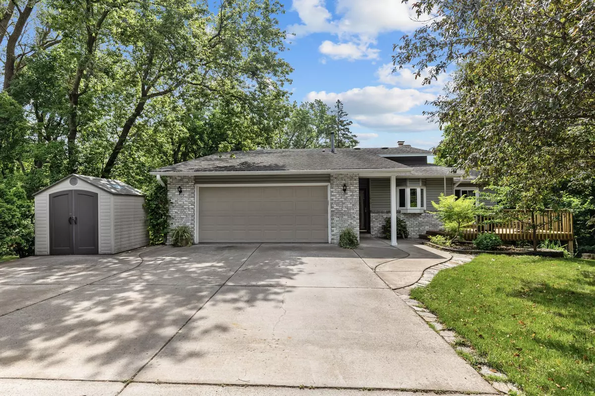 Plymouth, MN 55447,1610 Ranier CIR