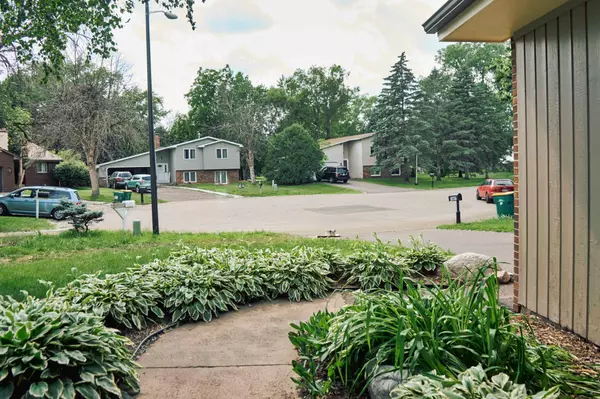 Brooklyn Park, MN 55444,7467 Meadowwood CT