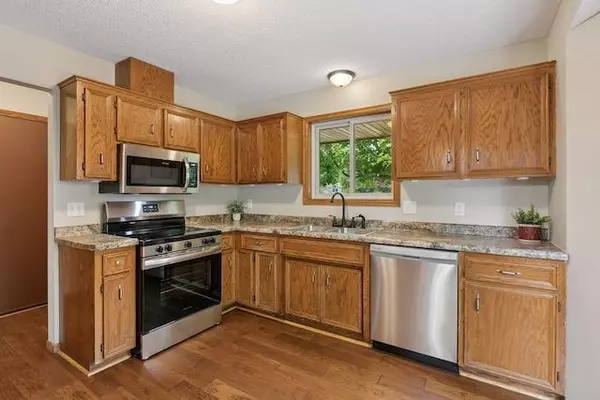 Savage, MN 55378,4552 W 131st ST