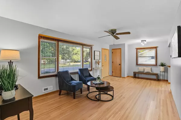 Coon Rapids, MN 55433,11348 N Heights DR NW