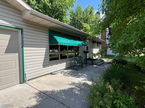 Moorhead, MN 56560,2012 16th ST S
