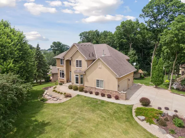 15208 Fairway Heights RD NW, Prior Lake, MN 55372