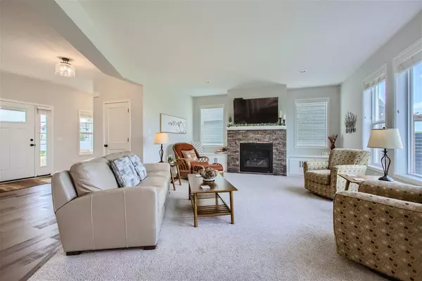 Lakeville, MN 55044,17958 Hawksbill DR