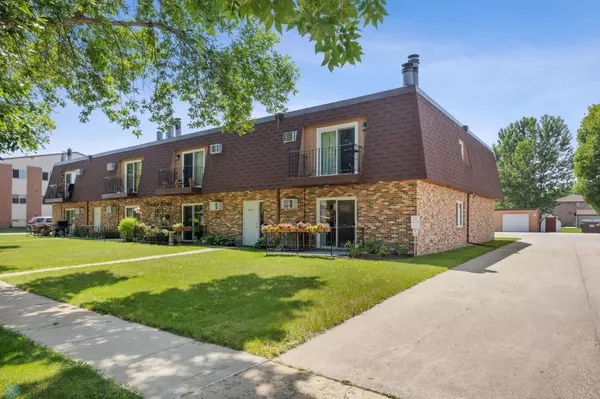 Fargo, ND 58103,2575 Pacific DR S #301