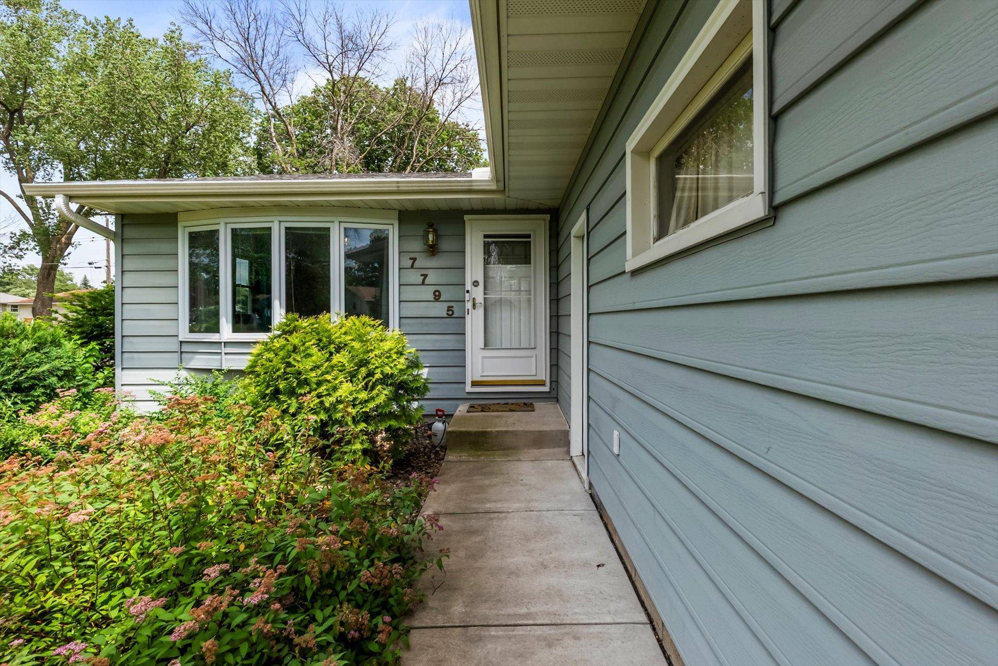 Spring Lake Park, MN 55432,7795 Van Buren ST NE