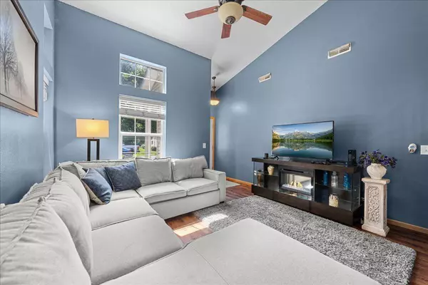 Hudson, WI 54016,158 Bridgewater TRL