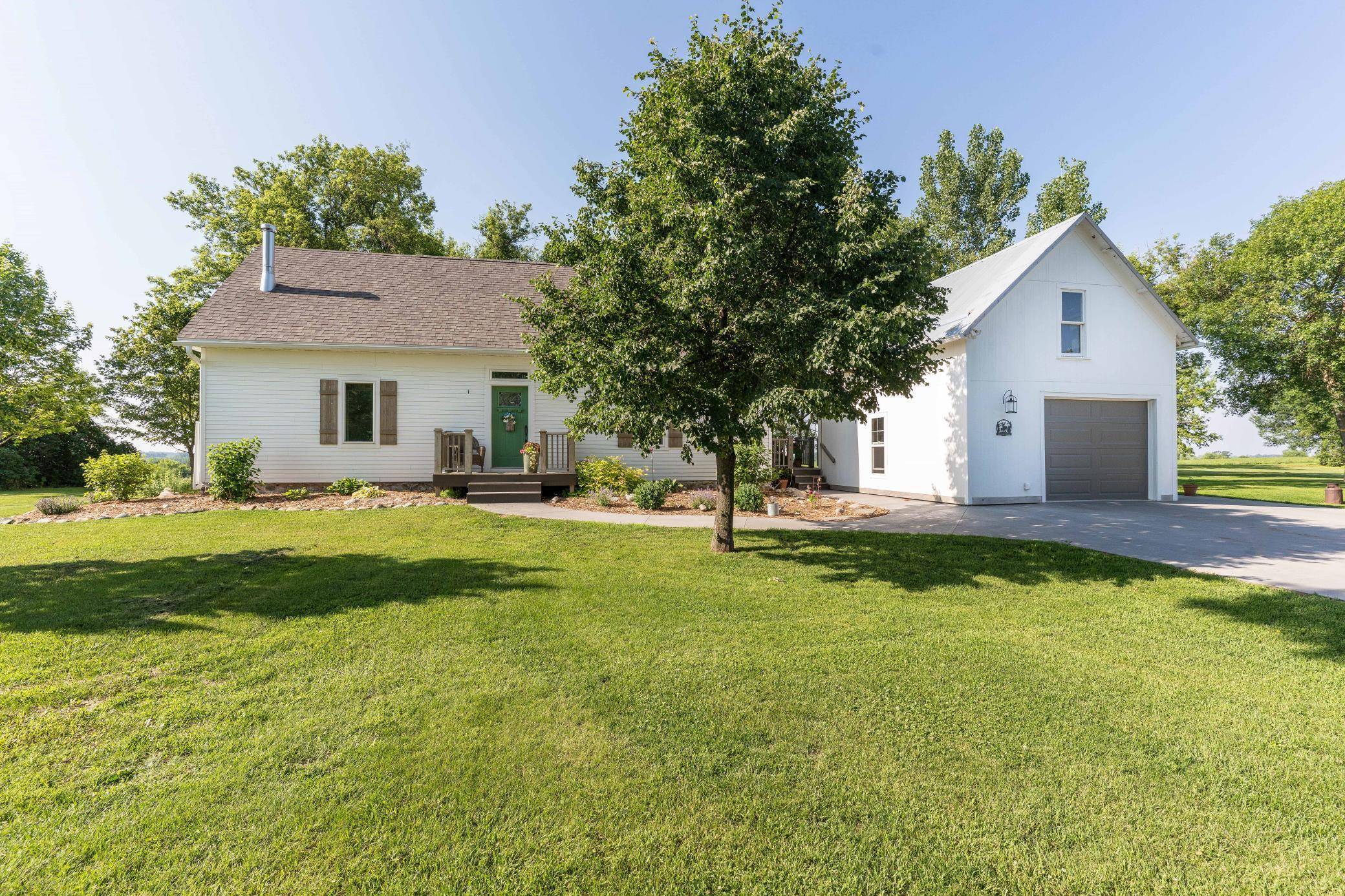 18377 County Highway 25, Buse Twp, MN 56537