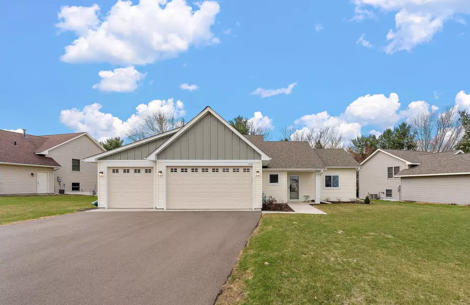 1530 Hallewood BLVD, New Richmond, WI 54017