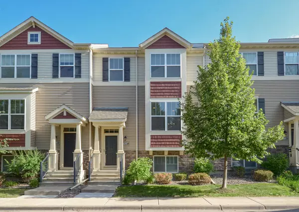 8397 Norwood LN N, Maple Grove, MN 55311