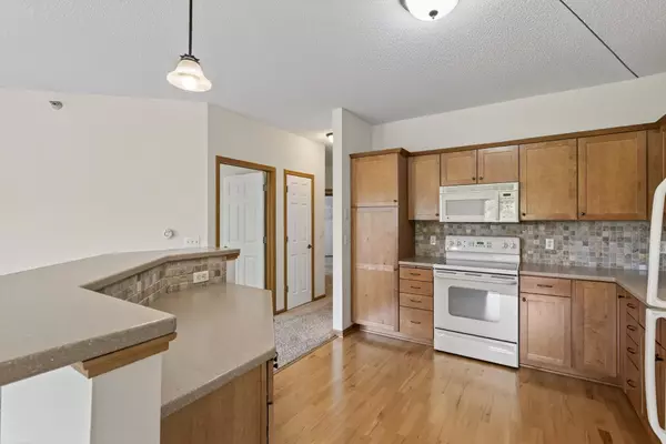 Prior Lake, MN 55372,16154 Main AVE SE #125