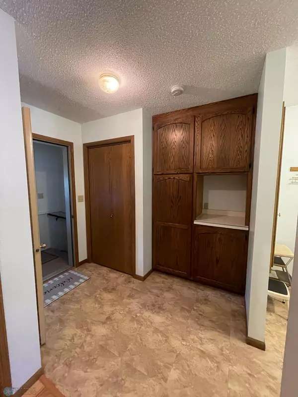 Lisbon, ND 58054,401 8th AVE E