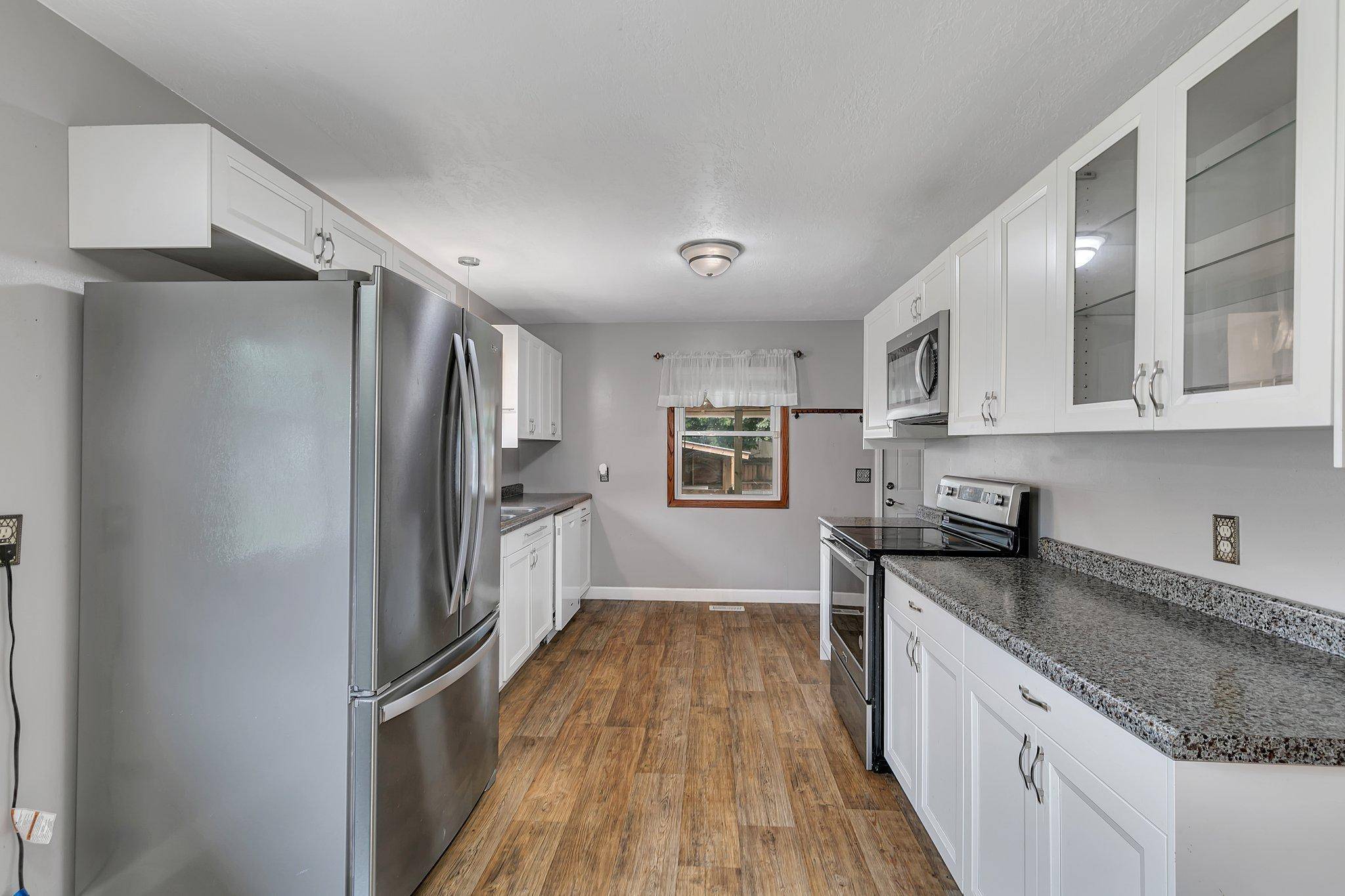 Litchfield, MN 55355,722 E 4th ST