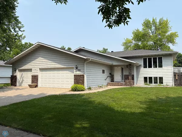Fargo, ND 58103,1901 25th AVE S
