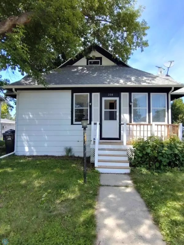 208 1 AVE SE, Dilworth, MN 56529