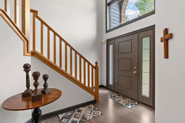 Oakdale, MN 55128,7692 7th Street CIR