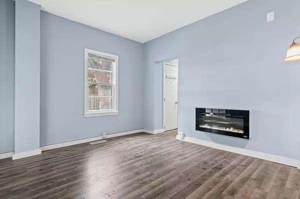 Minneapolis, MN 55404,1318 E 23rd ST
