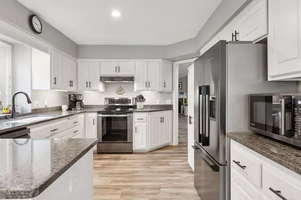 Vadnais Heights, MN 55127,4109 Thornhill LN