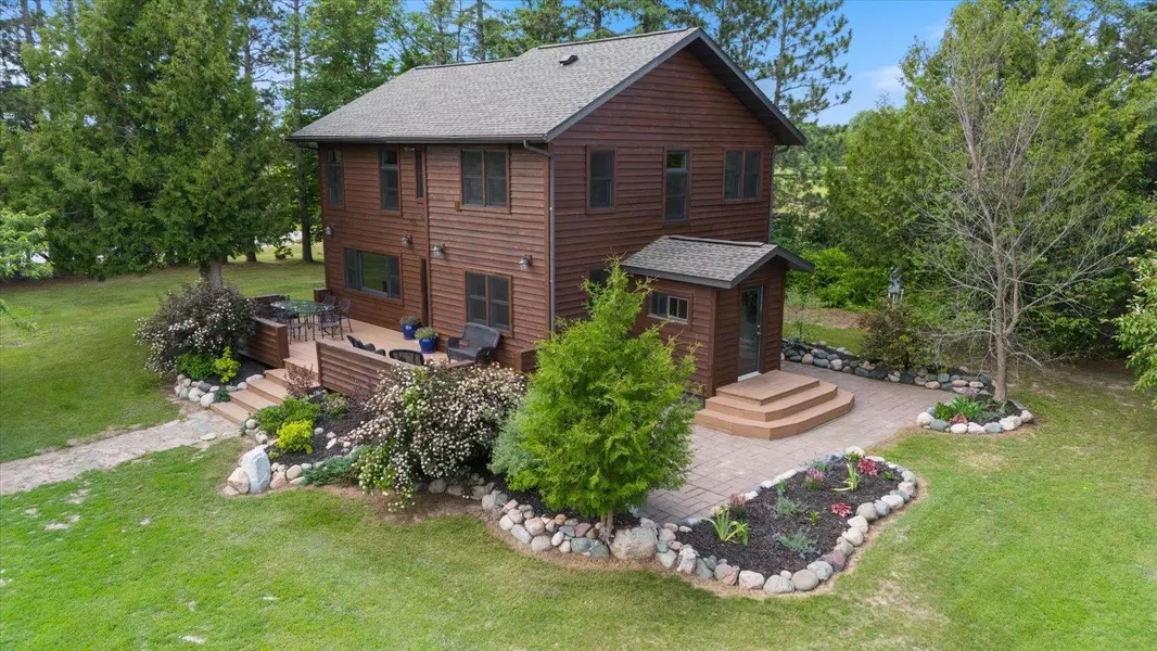 14766 Danson RD, Splithand Twp, MN 55744