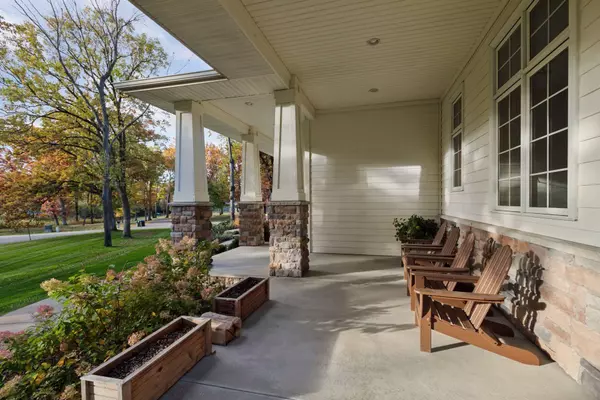 North Oaks, MN 55127,2 Red Forest LN