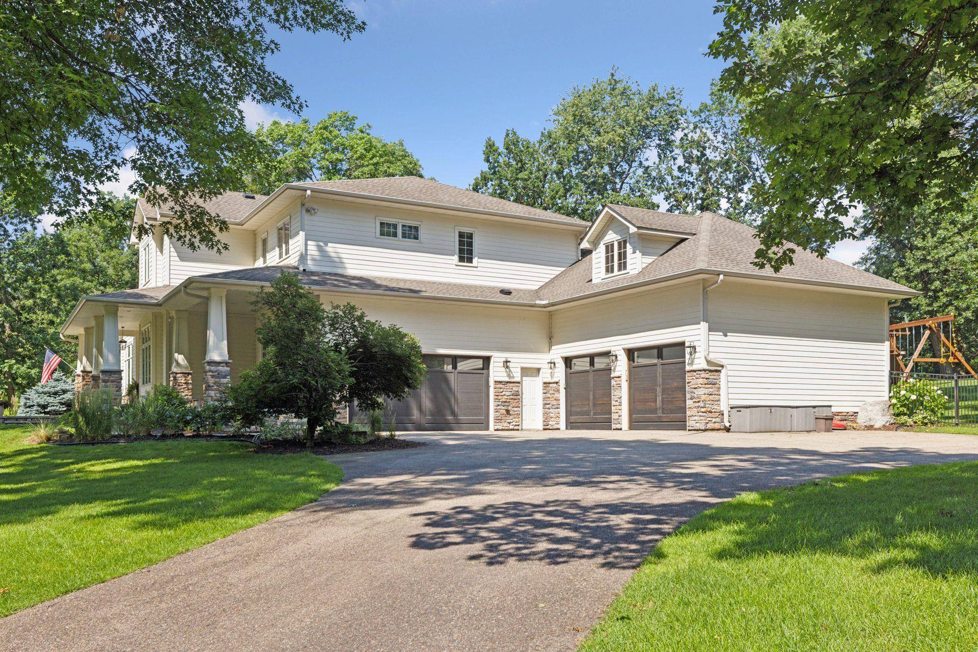 North Oaks, MN 55127,2 Red Forest LN