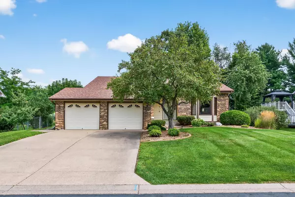 5616 Pascal ST, Shoreview, MN 55126