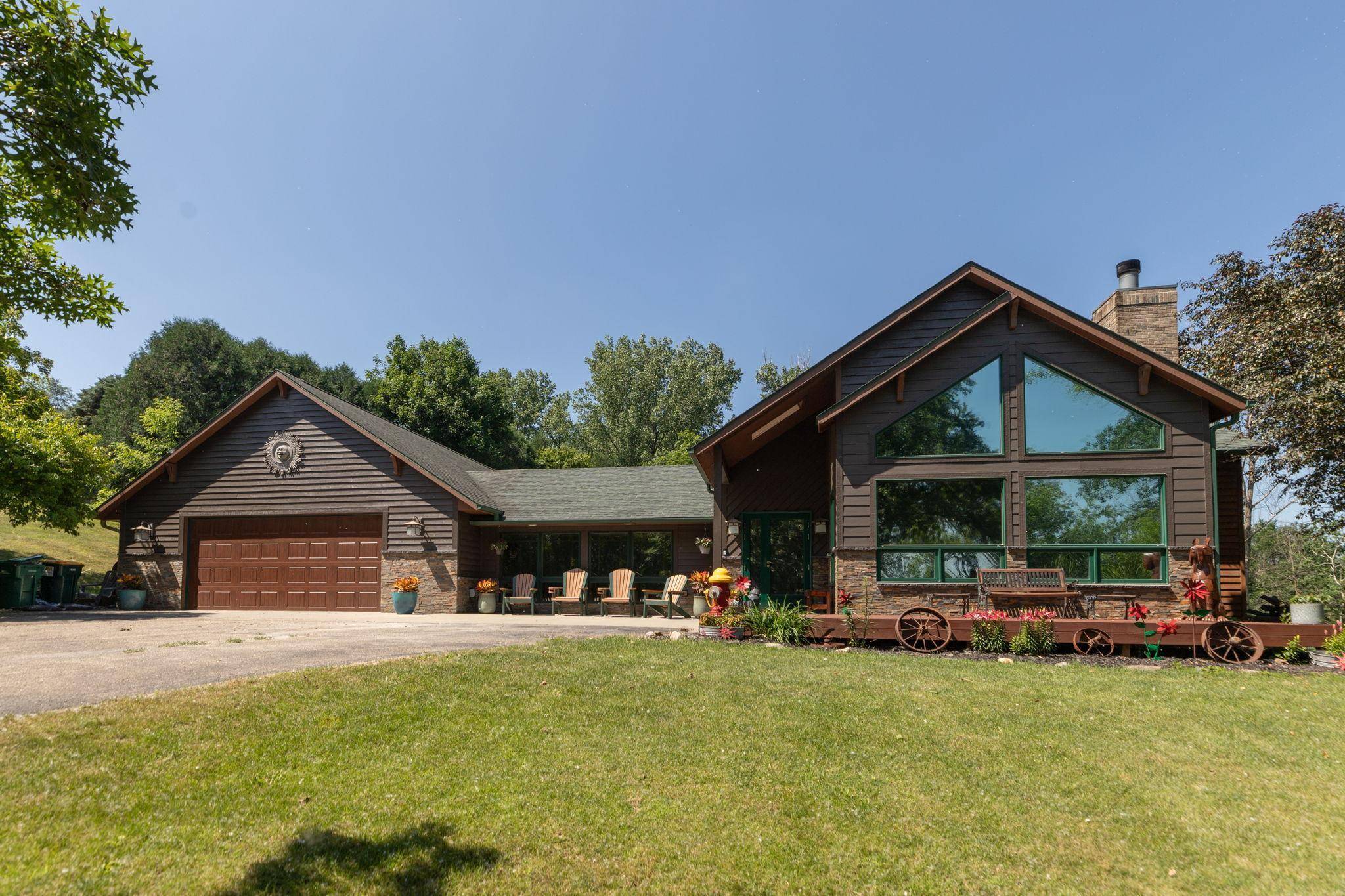175 6th LN NE, Oronoco, MN 55960