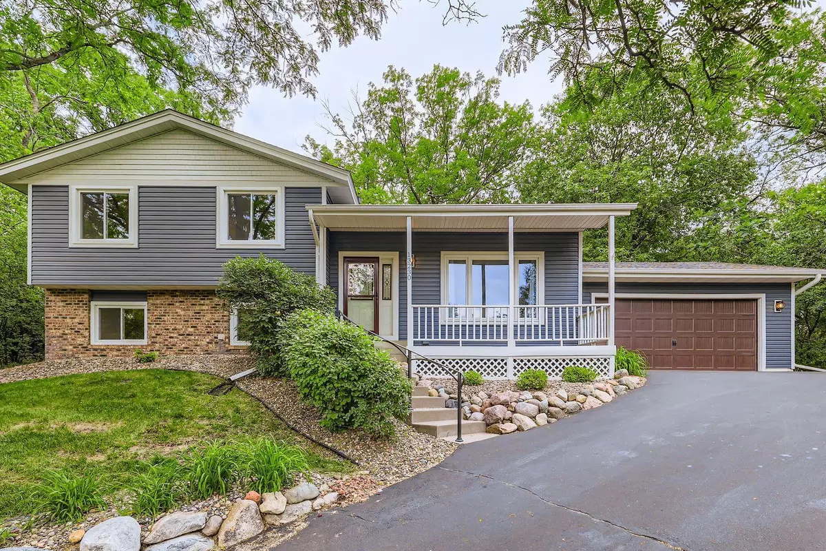 Apple Valley, MN 55124,13230 Hannover AVE