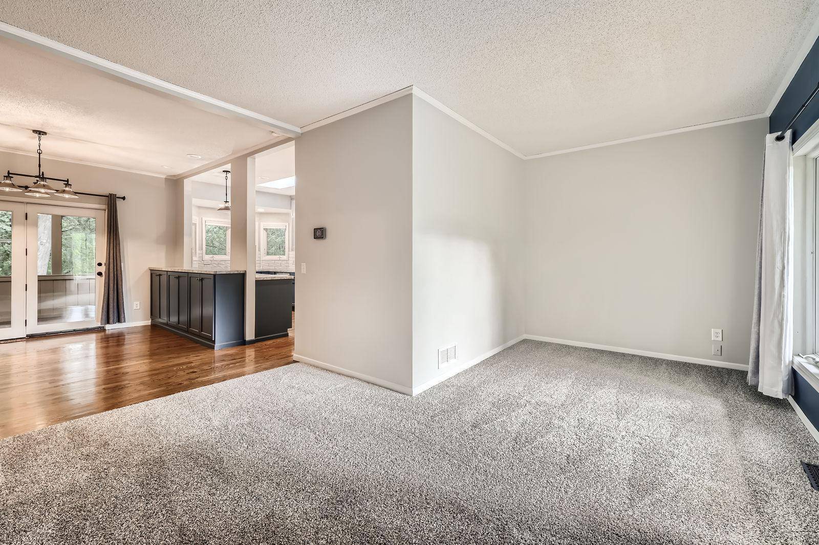 Apple Valley, MN 55124,13230 Hannover AVE