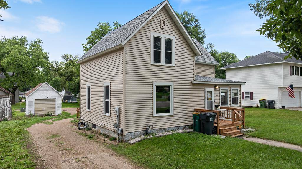 Marshall, MN 56258,205 E Main ST
