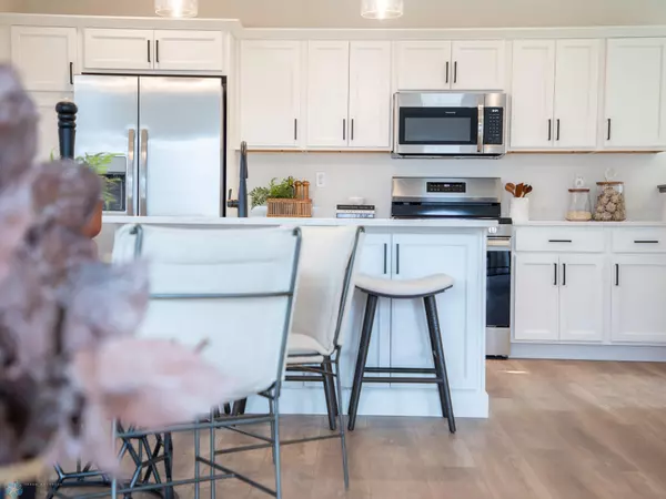 Fargo, ND 58104,6725 Meadow View DR S
