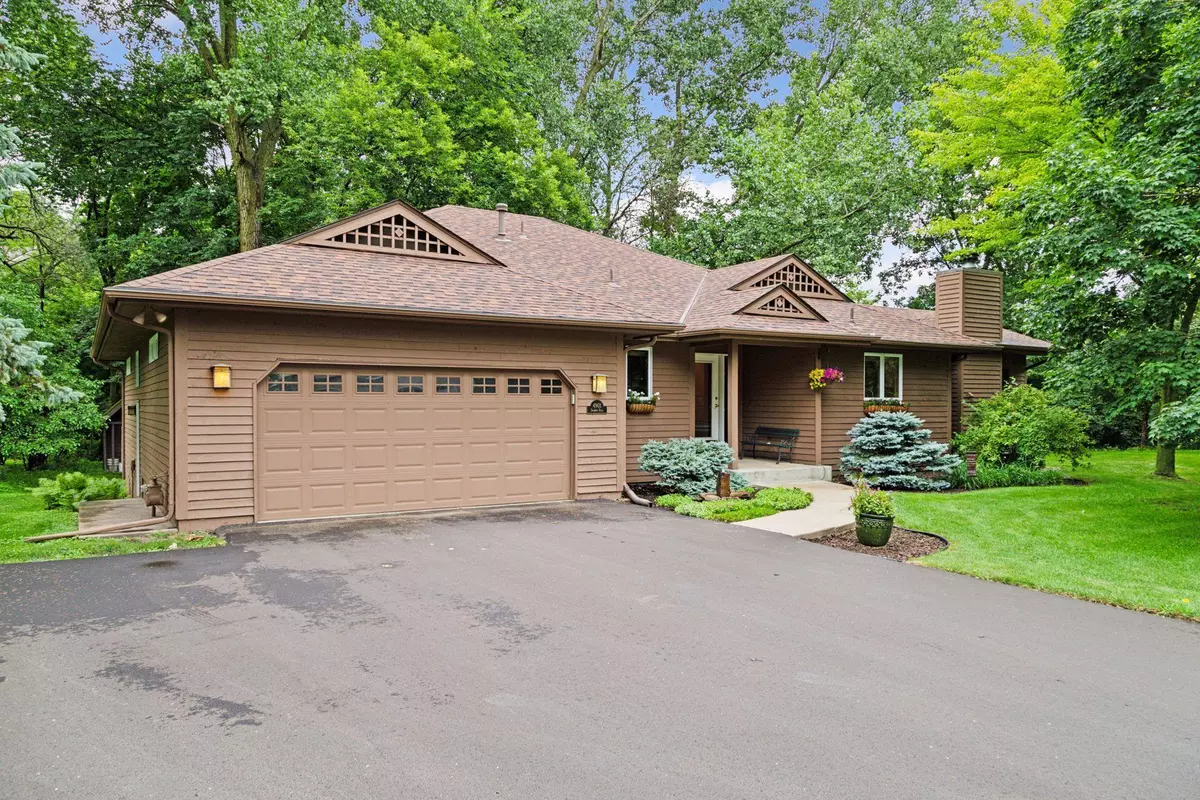 Minnetonka, MN 55345,4901 Sparrow RD