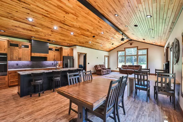 Menahga, MN 56464,12245 Blueberry LOOP