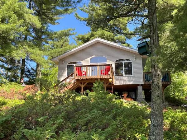 International Falls, MN 56649,2370 Keyes Island