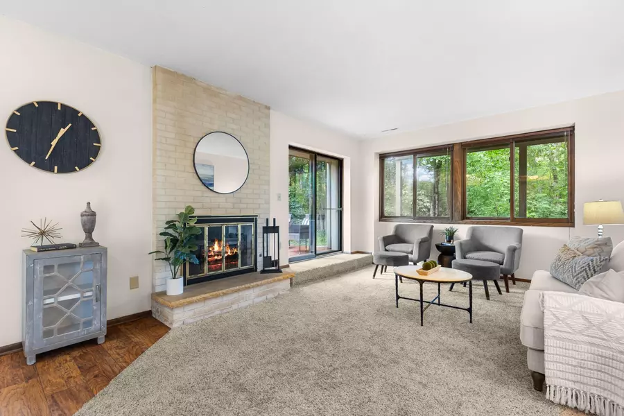 1849 Yuma LN N, Plymouth, MN 55447