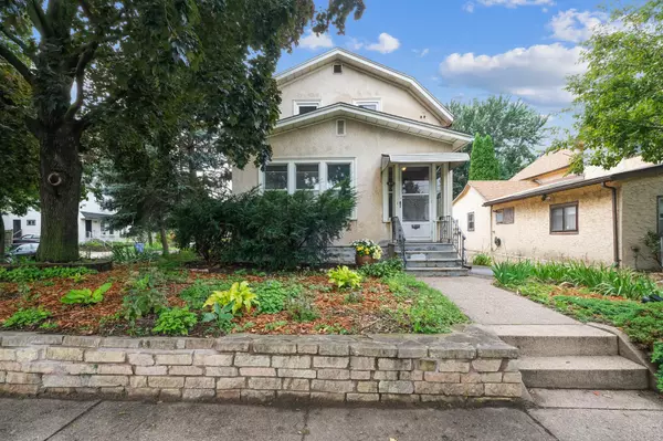 1902 Quincy ST NE, Minneapolis, MN 55418