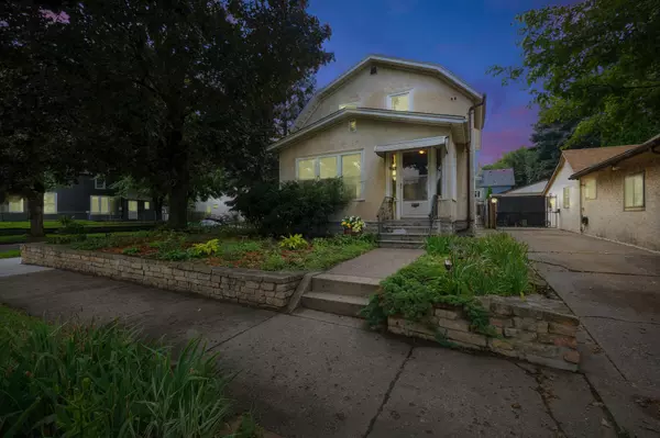 Minneapolis, MN 55418,1902 Quincy ST NE