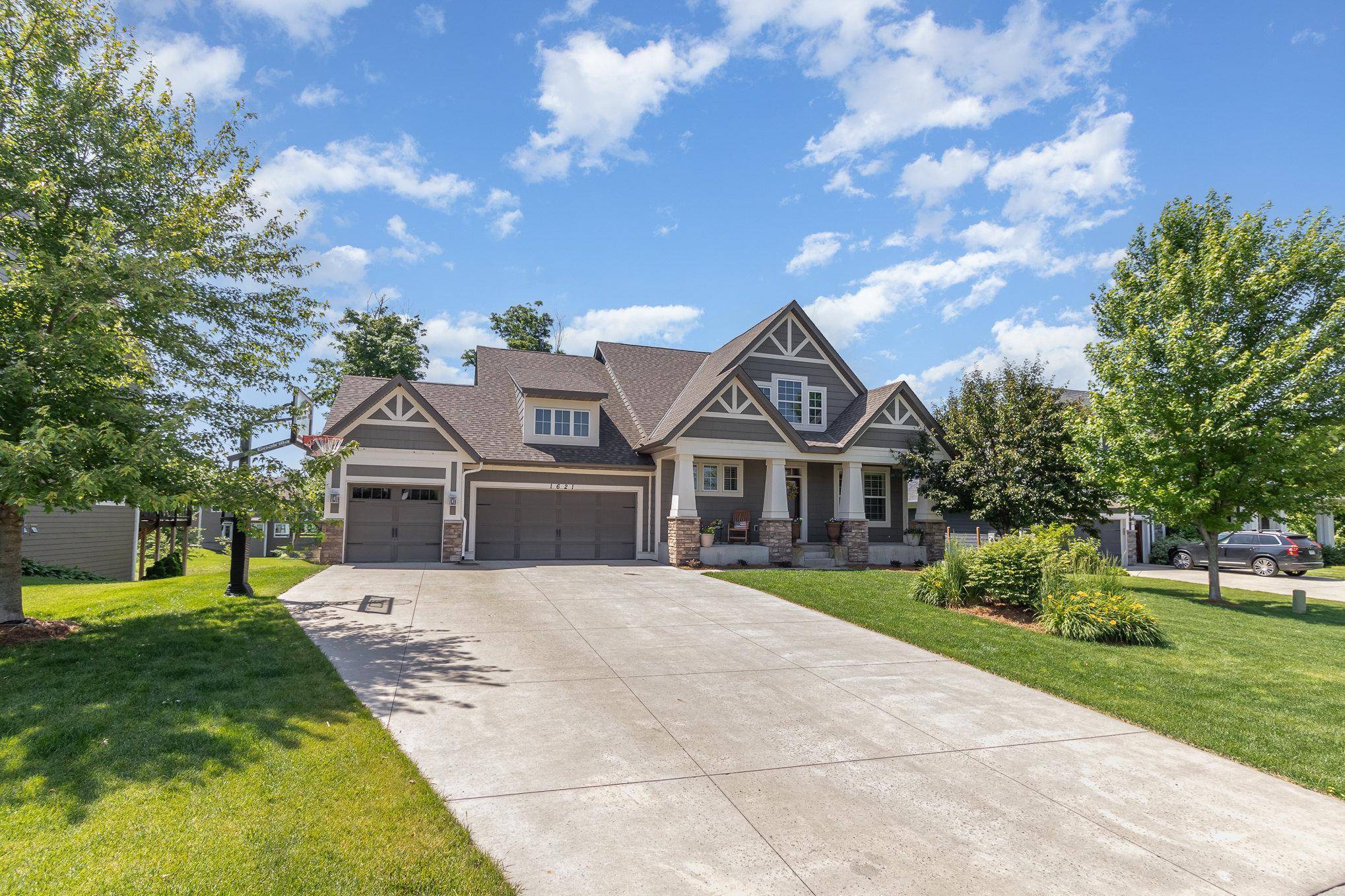 Minnetrista, MN 55364,1621 Dutch Lake DR