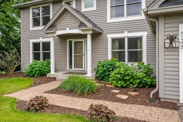Savage, MN 55378,5245 Dufferin DR
