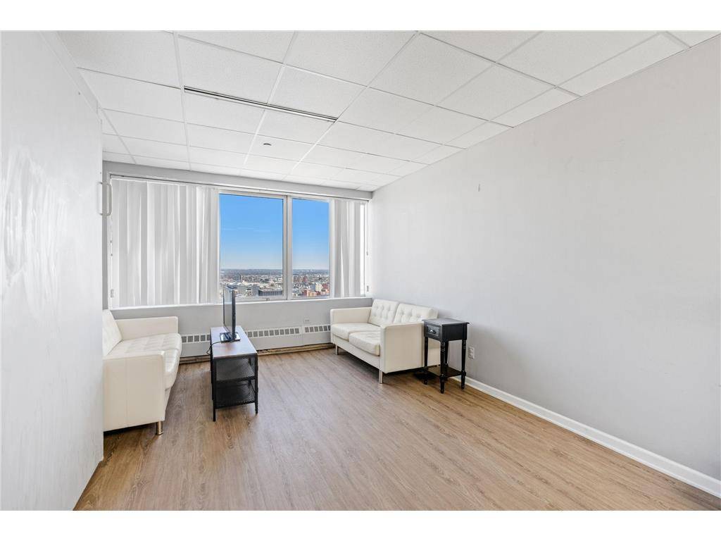 Minneapolis, MN 55415,431 S Seventh Street #2704