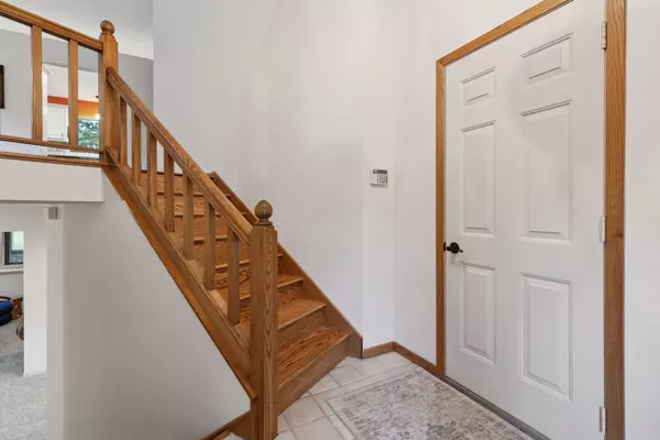 Eagan, MN 55123,796 Sunset DR