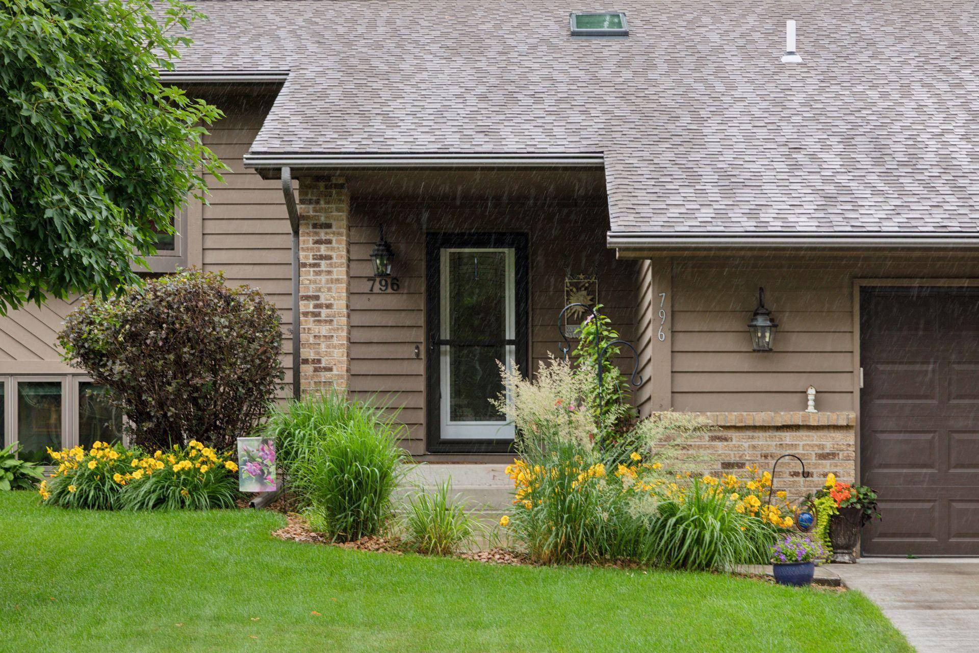 Eagan, MN 55123,796 Sunset DR